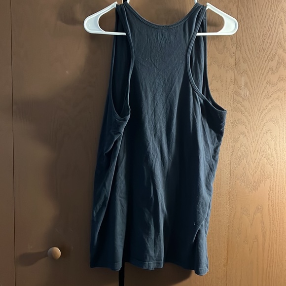 Womens tank - Picture 5 of 6